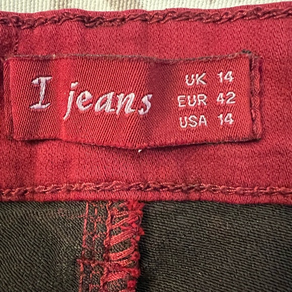 Burgundy color Jean, great material stretches and comes back, size 14. - Picture 7 of 7